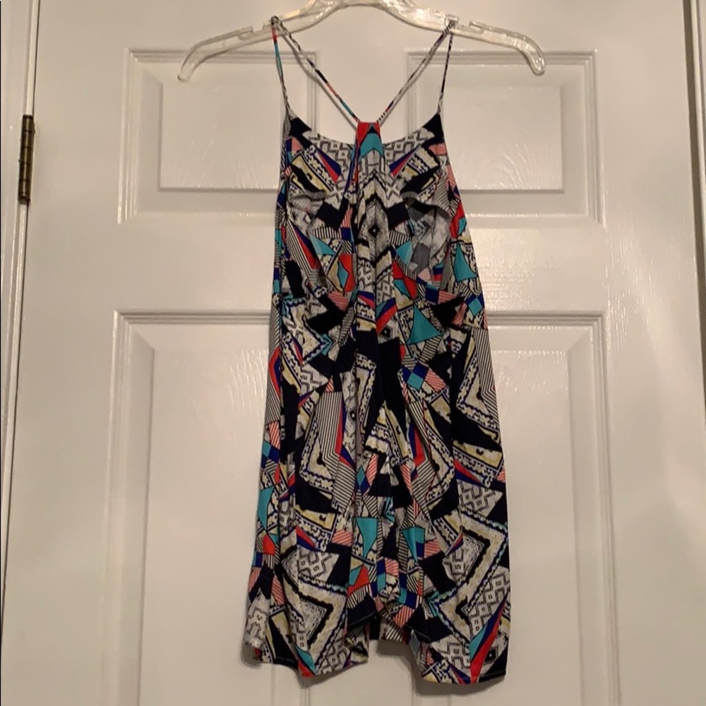 Geometric Tank - Picture 3 of 3